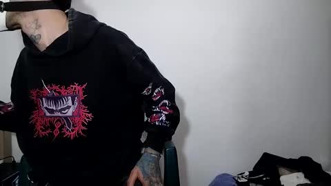 Snapshot of bluu_boy chatting on March 9, 1:56 am Blu Boy online show from March 9, 1:56 am