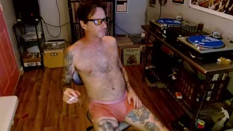 Snapshot of bnczuperzexy chatting on September 12, 4:23 am ZuperZexyZounds online show from September 12, 4:23 am