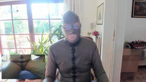 SlaveRobert online show from October 19, 11:44 am