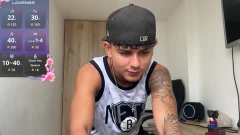 Bob  INDEPENDENT MODEL online show from April 6, 5:14 pm