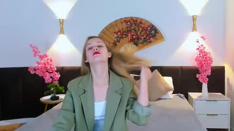 bobabliss online show from November 17, 5:35 am