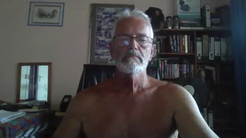 Bobbgud online show from April 12, 9:14 am