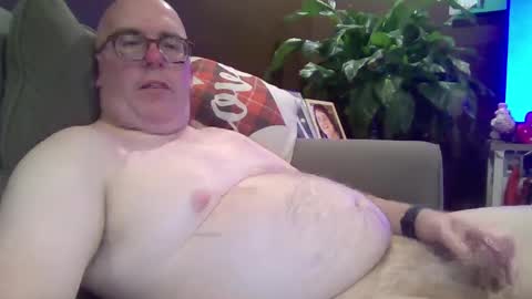 Snapshot of bobblehead31382 chatting on March 5, 12:16 am bobblehead31382 online show from March 5, 12:16 am