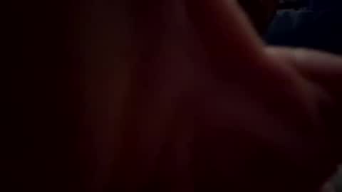 Snapshot of bodyart85_19 chatting on December 8, 5:39 am Bodyart85 19 online show from December 8, 5:39 am