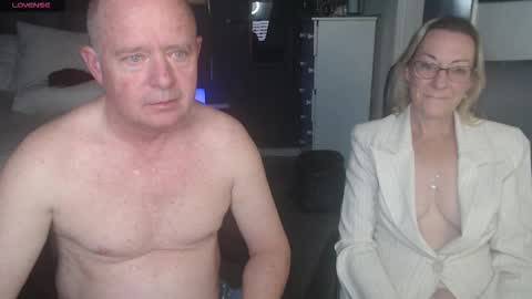 Snapshot of boeslaboes chatting on November 15, 1:58 am Ningifun couple online show from November 15, 1:58 am