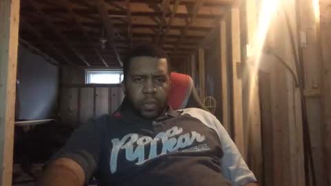 Bogarcon234 online show from November 18, 7:07 pm