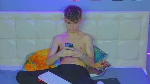 Snapshot of boicute chatting on January 30, 9:58 pm ALEXPVT IS OPEN online show from January 30, 9:58 pm