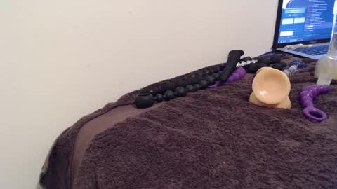 Snapshot of boldpleasure chatting on December 20, 7:17 pm BoldPleasure online show from December 20, 7:17 pm