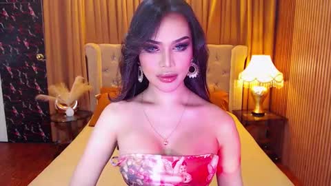 Snapshot of bombshellanita chatting on October 3, 6:05 pm bombshellanita online show from October 3, 6:05 pm