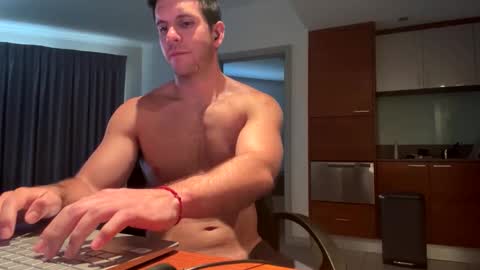 Snapshot of bondi333 chatting on November 20, 12:55 am Bondi online show from November 20, 12:55 am