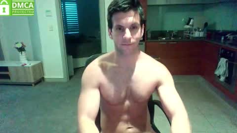 Snapshot of bondi333 chatting on December 4, 9:34 pm Bondi online show from December 4, 9:34 pm