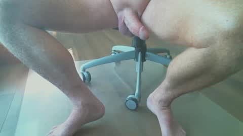 Snapshot of bone2play chatting on November 14, 2:16 pm FRECKLES online show from November 14, 2:16 pm