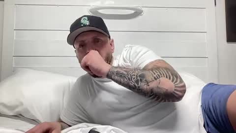 boner4you1994 online show from October 8, 9:18 am