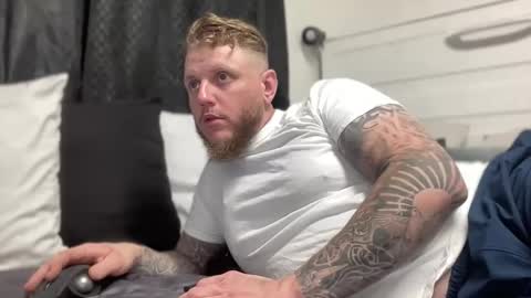 boner4you1994 online show from January 19, 6:28 am