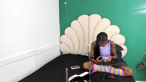 bonieklent online show from January 11, 3:34 am