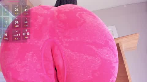 Snapshot of boniesmith_ chatting on December 23, 10:23 pm Bonie Smith online show from December 23, 10:23 pm