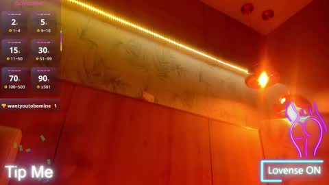 Snapshot of boniesmith_ chatting on November 5, 11:16 pm Bonie Smith online show from November 5, 11:16 pm