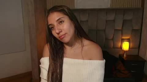 bonnali_lune online show from April 18, 5:44 am