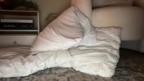 Snapshot of bonnettbonett chatting on February 10, 4:30 am BonnettBonett I cam from 4pm- 12am central time Costa Rica online show from February 10, 4:30 am