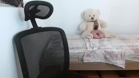 Snapshot of bonni_blonde chatting on February 11, 3:40 am Bonnie online show from February 11, 3:40 am