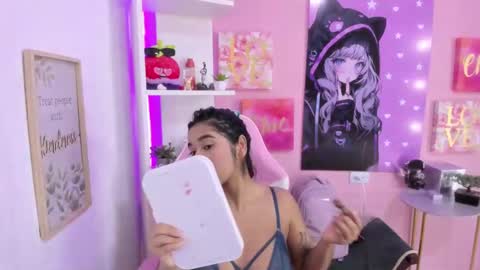 Snapshot of bonnie_benet chatting on November 3, 10:53 pm Bonnie online show from November 3, 10:53 pm