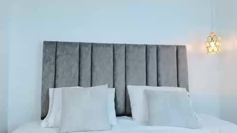 Snapshot of bonnie_bloom chatting on September 9, 4:12 am Bonnie online show from September 9, 4:12 am