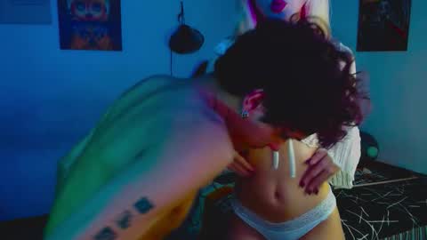 Snapshot of bonnie_y_ash chatting on October 17, 4:37 am Bonnie Y Ash online show from October 17, 4:37 am