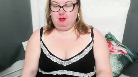 Snapshot of bonnieshining chatting on December 13, 5:16 am Bonnie online show from December 13, 5:16 am