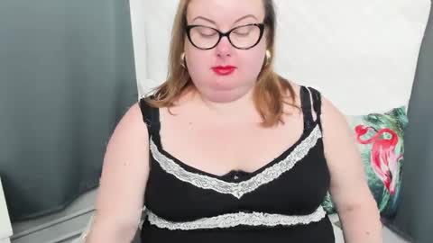 Snapshot of bonnieshining chatting on December 17, 10:12 am Bonnie online show from December 17, 10:12 am