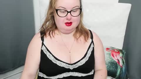 Snapshot of bonnieshining chatting on February 18, 6:04 am Bonnie online show from February 18, 6:04 am