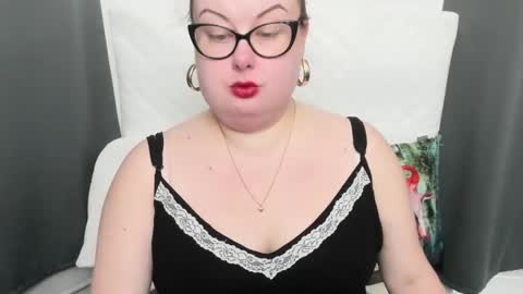 Snapshot of bonnieshining chatting on March 4, 1:28 pm Bonnie online show from March 4, 1:28 pm