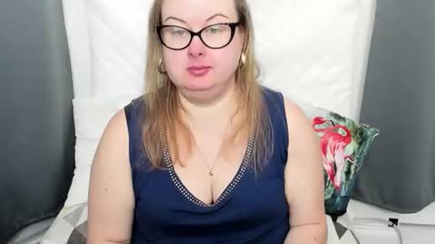 Snapshot of bonnieshining chatting on November 14, 9:19 am Bonnie online show from November 14, 9:19 am