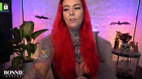 Snapshot of bonniestylez chatting on October 30, 12:56 am Bonnie Stylez online show from October 30, 12:56 am