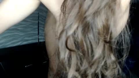 bonny_klyde95 online show from November 28, 10:56 pm