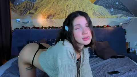 Snapshot of bonny_millie chatting on September 18, 6:37 am bonny_millie online show from September 18, 6:37 am