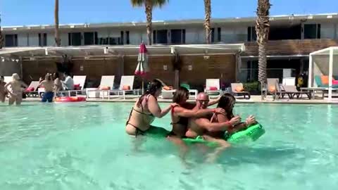 Nova  sub to my fan club for free pms and sexy sloppy videos  online show from April 20, 9:38 pm