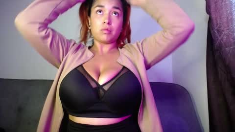 KIM     online show from February 17, 9:43 pm