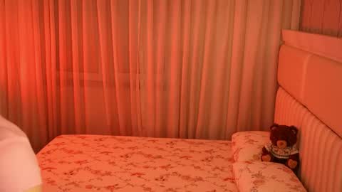 boootyfrytti online show from April 19, 7:38 pm