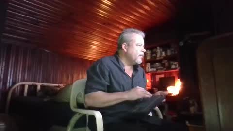 Booshwa online show from October 5, 2:10 am