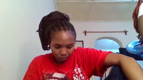 Snapshot of bootie_caramel chatting on September 24, 7:17 pm bootie_caramel online show from September 24, 7:17 pm