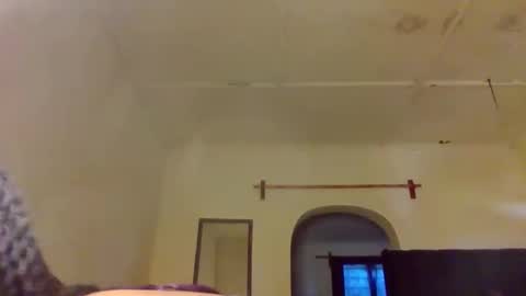 Snapshot of bootie_caramel chatting on October 2, 8:10 am bootie_caramel online show from October 2, 8:10 am