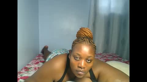 Snapshot of booty_panther chatting on December 17, 5:24 am sandrah online show from December 17, 5:24 am