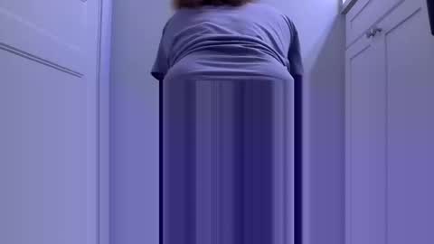 bootybooty91 online show from November 30, 12:20 pm