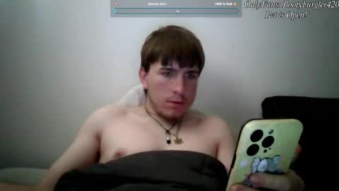 Snapshot of bootyburgler chatting on November 18, 5:17 pm bootyburgler online show from November 18, 5:17 pm