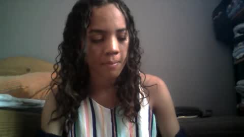 Snapshot of boozyart chatting on November 1, 9:11 am boozyArt online show from November 1, 9:11 am