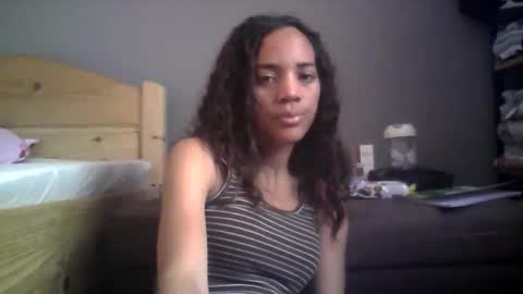 Snapshot of boozyart chatting on November 10, 9:41 am boozyArt online show from November 10, 9:41 am