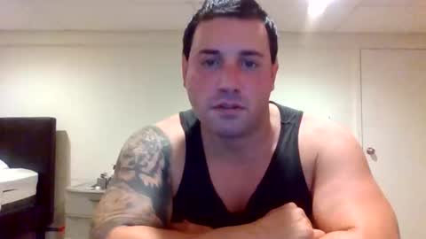 Snapshot of bosslife505050 chatting on November 17, 2:06 am The Italian Boss online show from November 17, 2:06 am