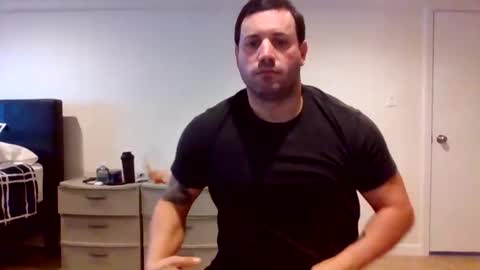 Snapshot of bosslife505050 chatting on December 14, 2:00 pm The Italian Boss online show from December 14, 2:00 pm