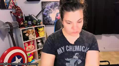 Snapshot of bouncinbooty chatting on February 4, 4:48 am Pumpkin Butt online show from February 4, 4:48 am