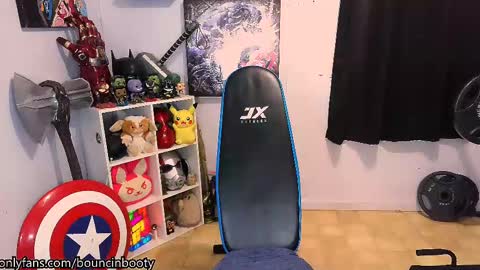 Snapshot of bouncinbooty chatting on February 26, 4:47 am Pumpkin Butt online show from February 26, 4:47 am